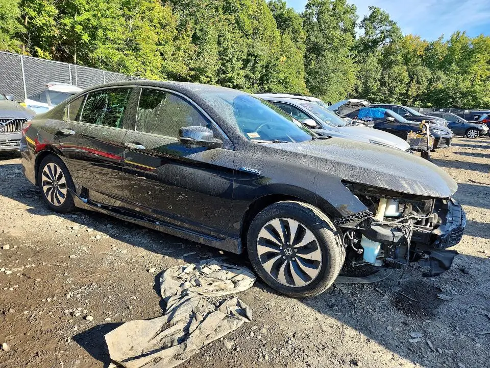 2017 HONDA ACCORD TOURING HYBRID  