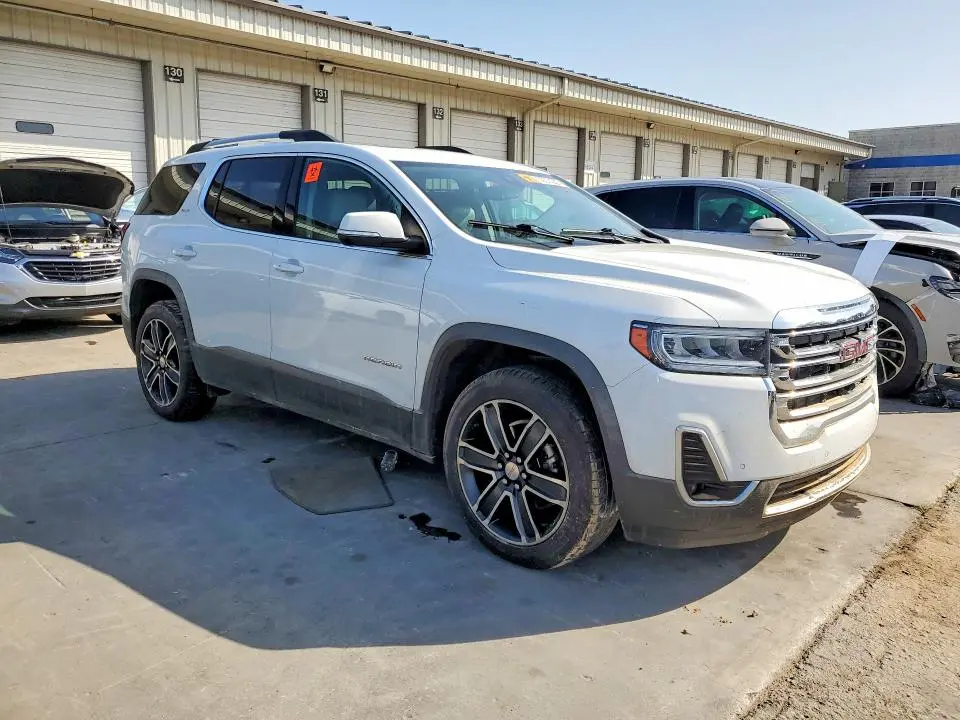 2021 GMC ACADIA SLT  
