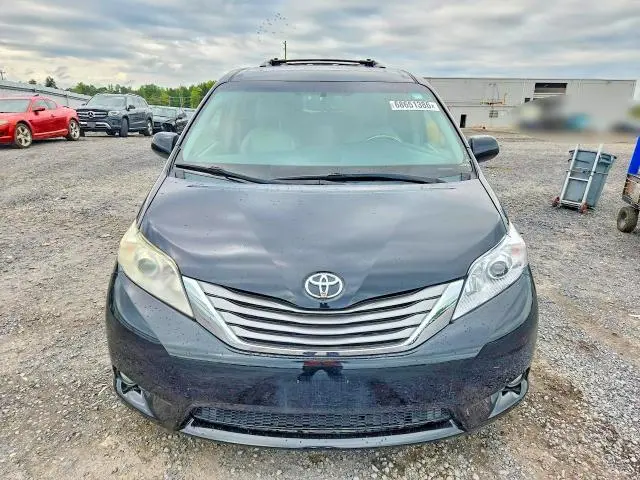 2016 TOYOTA SIENNA XLE PREMIUM 7-PASSENGER  