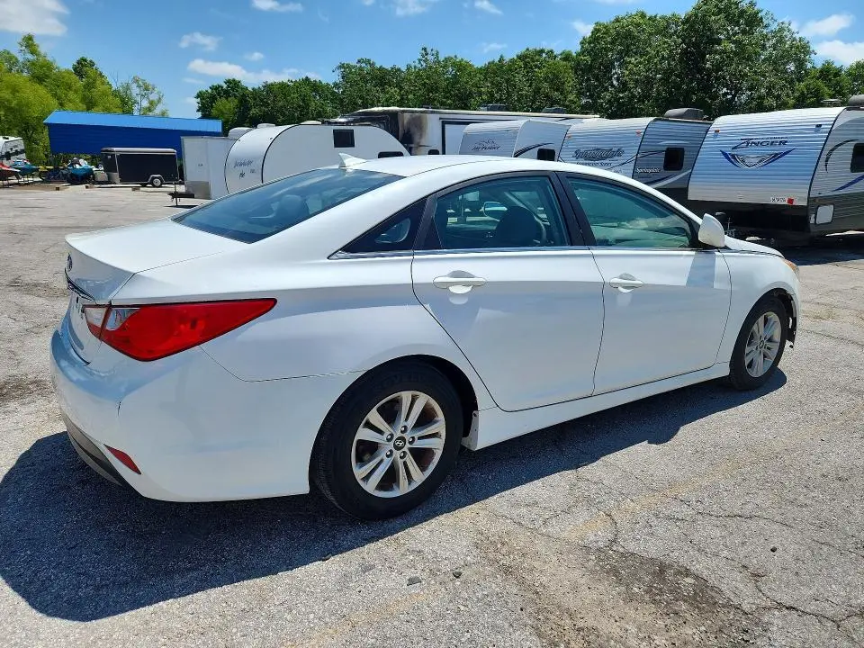 2014 HYUNDAI SONATA GLS  