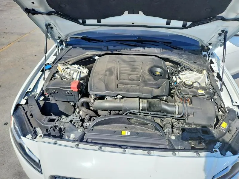 2018 JAGUAR XF PRESTIGE  