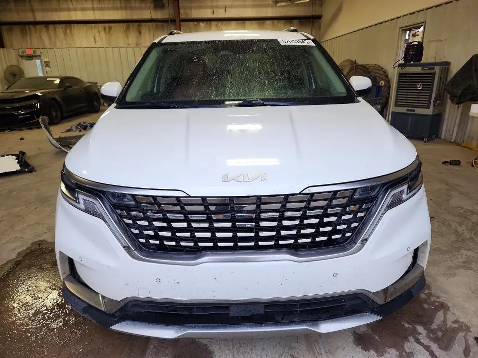 2023 KIA CARNIVAL SX  