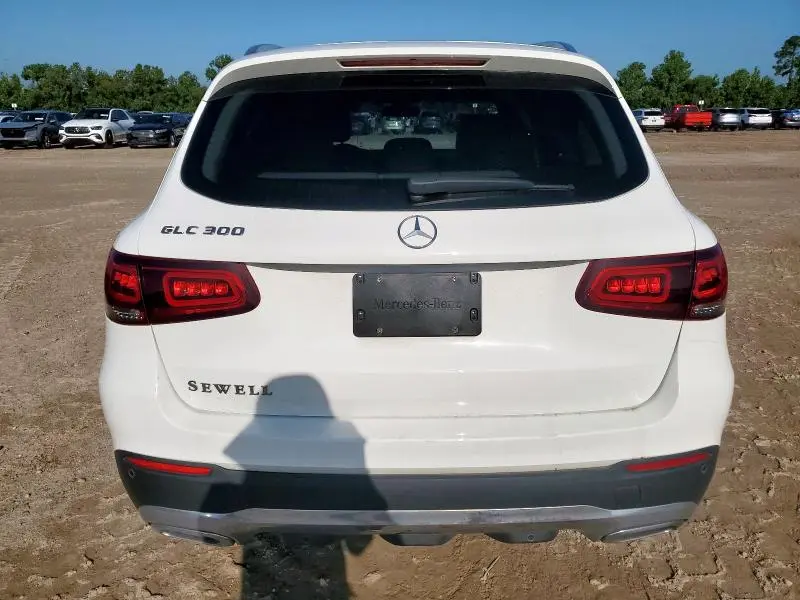 2021 MERCEDES-BENZ GLC 300  