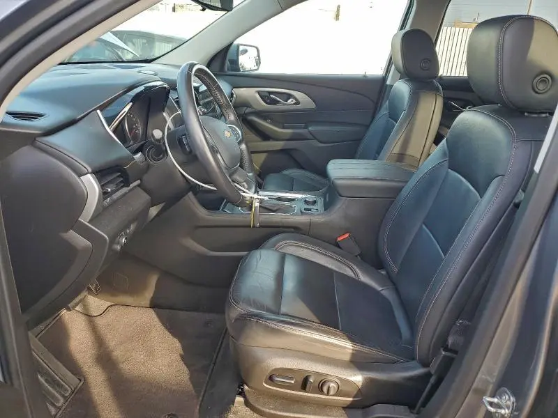 2021 CHEVROLET TRAVERSE LT  