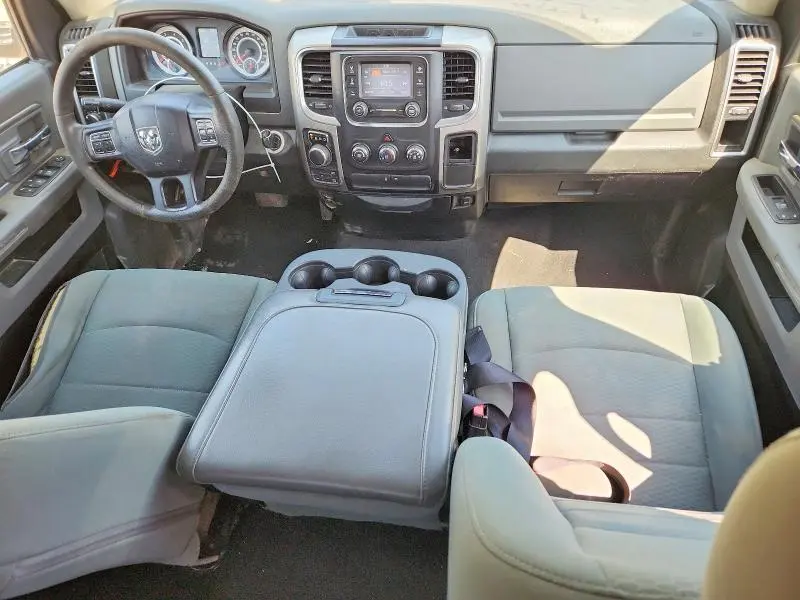 2017 RAM 1500 SLT  