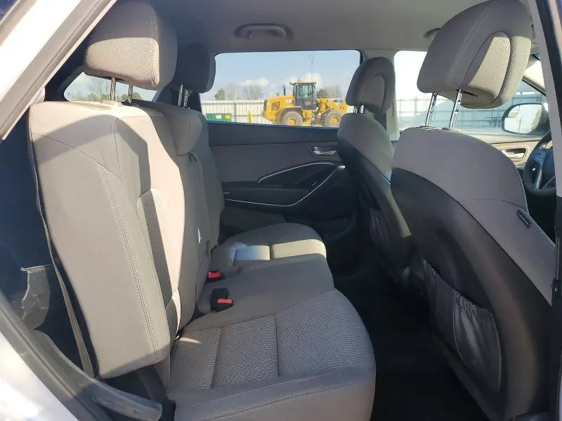2016 HYUNDAI SANTA FE SE  