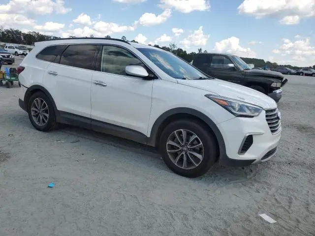 2017 HYUNDAI SANTA FE SE  