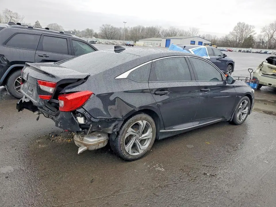 2018 HONDA ACCORD EX  