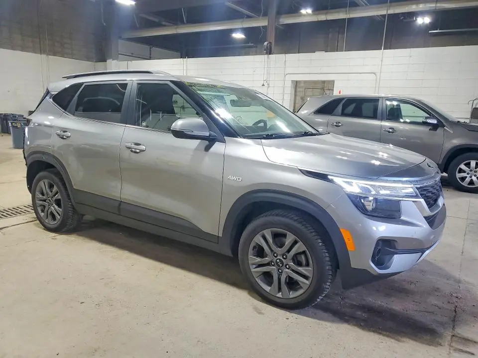 2021 KIA SELTOS   