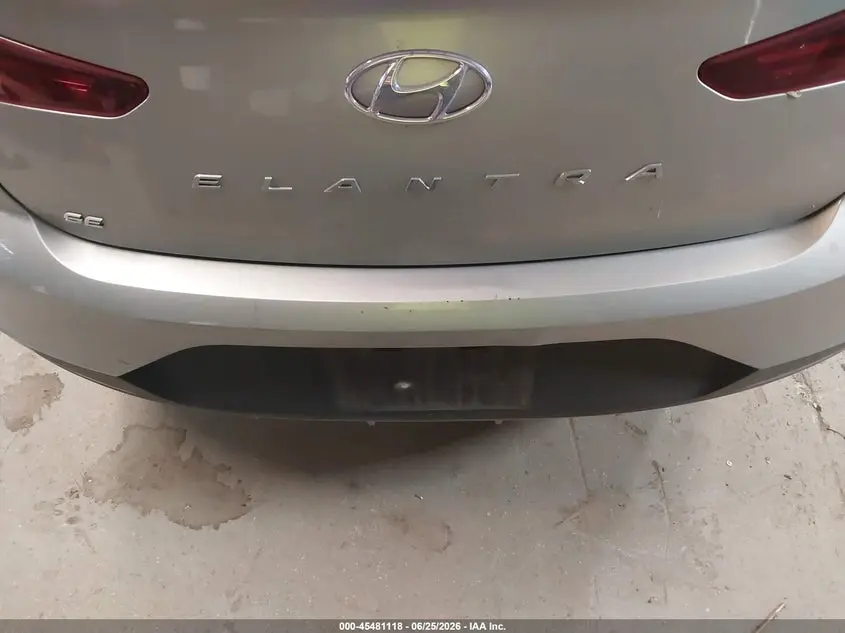 2020 HYUNDAI ELANTRA SE