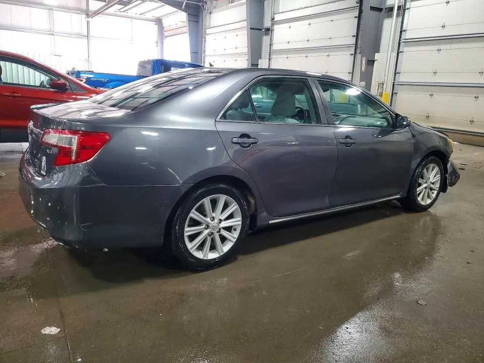 2012 TOYOTA CAMRY XLE  