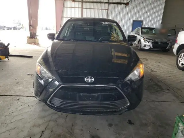 2016 TOYOTA SCION IA   