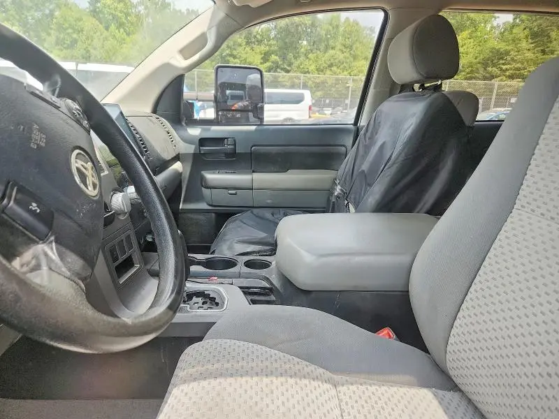 2010 TOYOTA TUNDRA CREWMAX SR5  