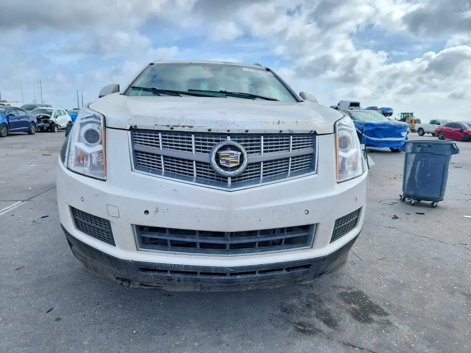 2011 CADILLAC SRX LUXURY COLLECTION  