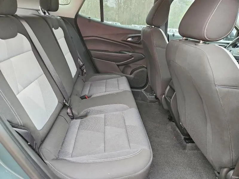 2025 CHEVROLET TRAX LS  