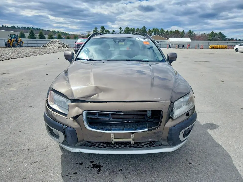 2013 VOLVO XC70 3.2  