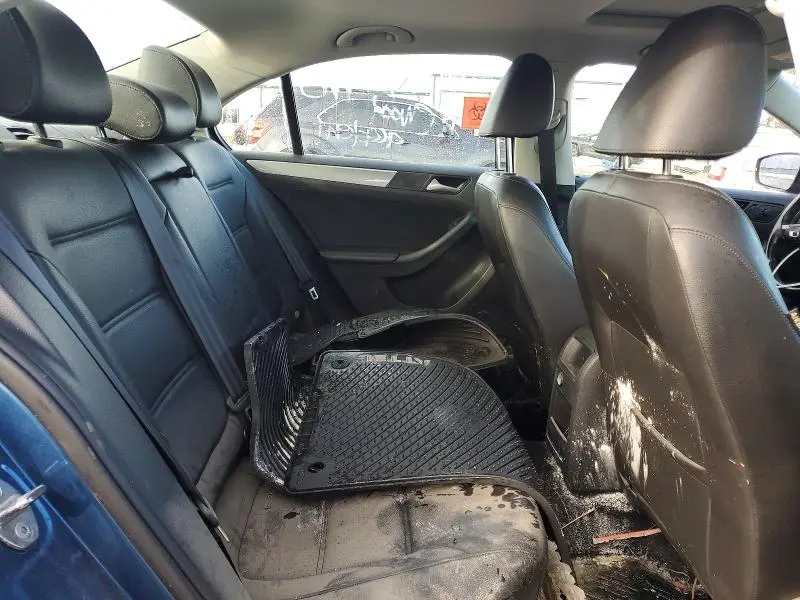 2017 VOLKSWAGEN JETTA SE  