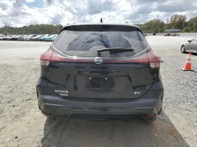 2024 NISSAN KICKS SV  
