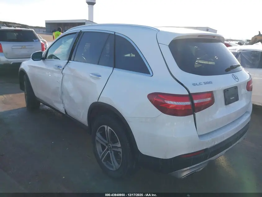 2019 MERCEDES-BENZ GLC 300 4MATIC