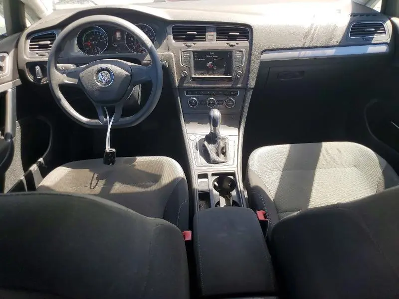 2016 VOLKSWAGEN E-GOLF SE  