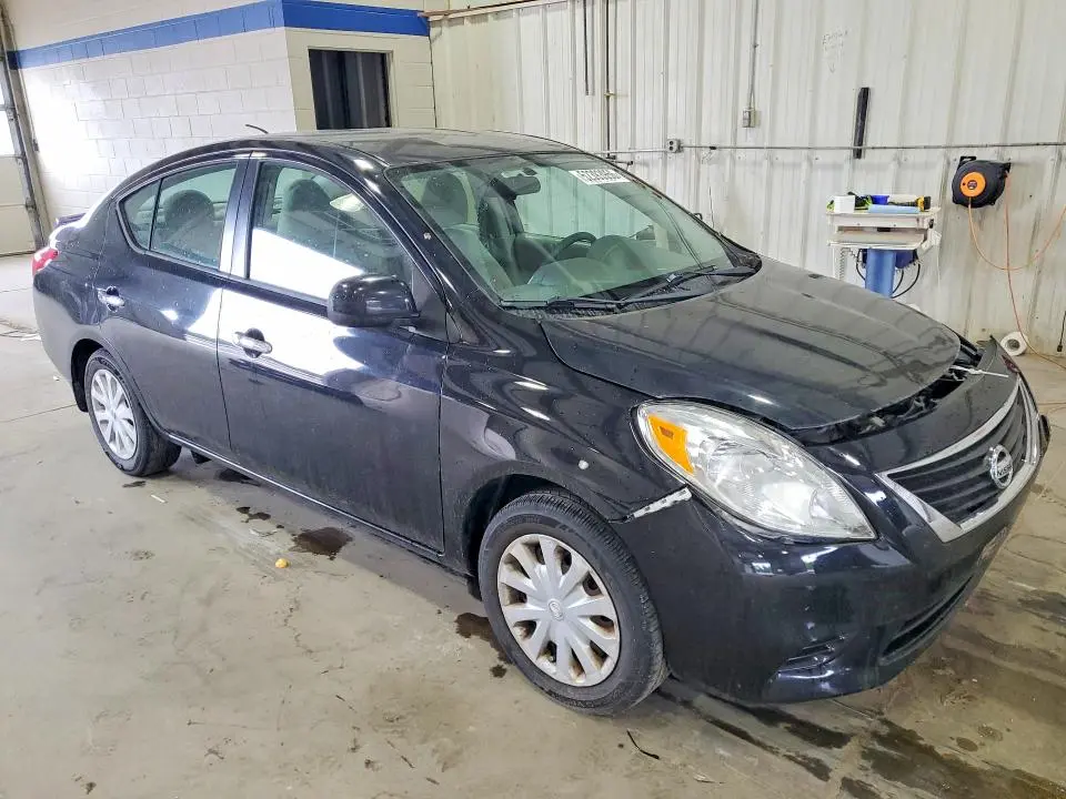 2013 NISSAN VERSA 1.6 S  