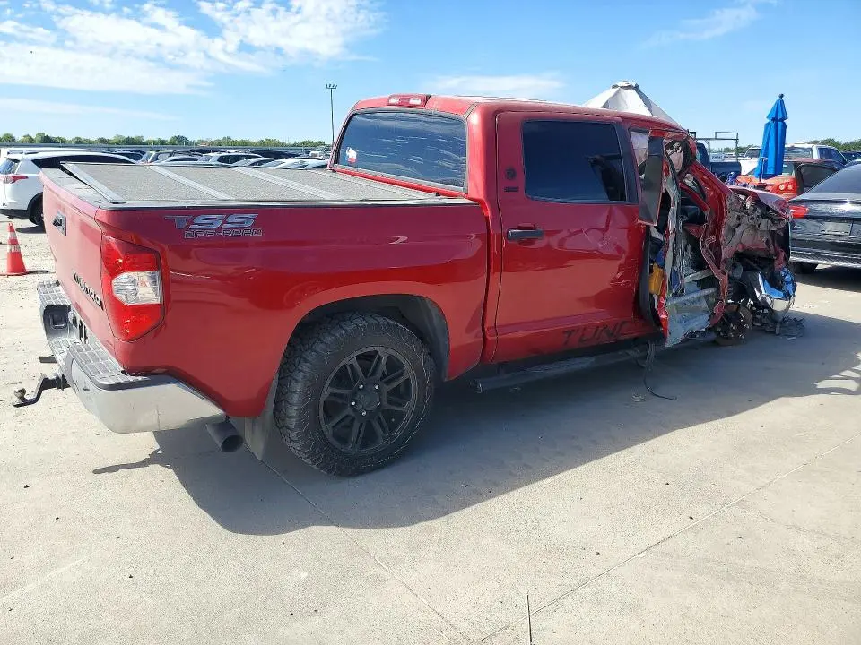 2019 TOYOTA TUNDRA CREWMAX SR5  