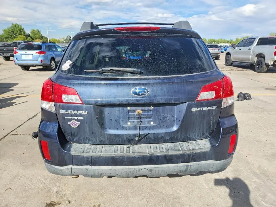 2013 SUBARU OUTBACK 2.5I PREMIUM  