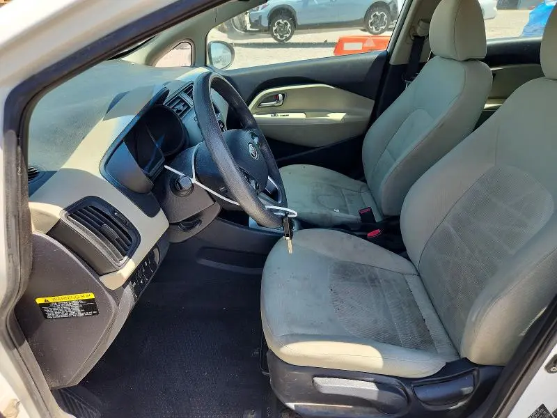 2013 KIA RIO LX  
