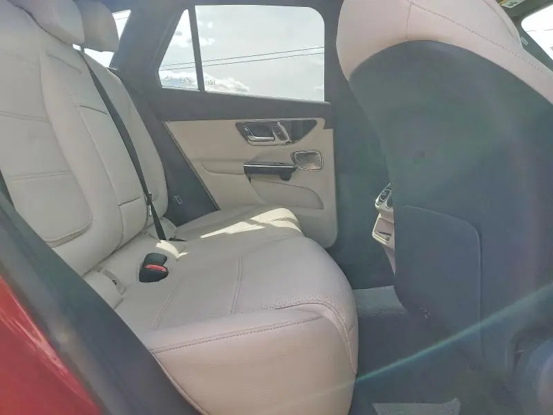 2024 MERCEDES-BENZ GLC 300  