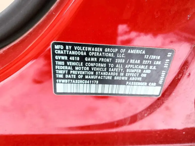 2017 VOLKSWAGEN PASSAT SE  