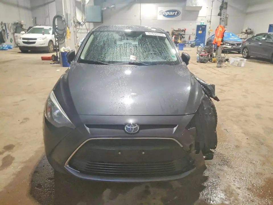 2016 TOYOTA YARIS   