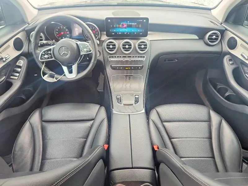 2020 MERCEDES-BENZ GLC 300  