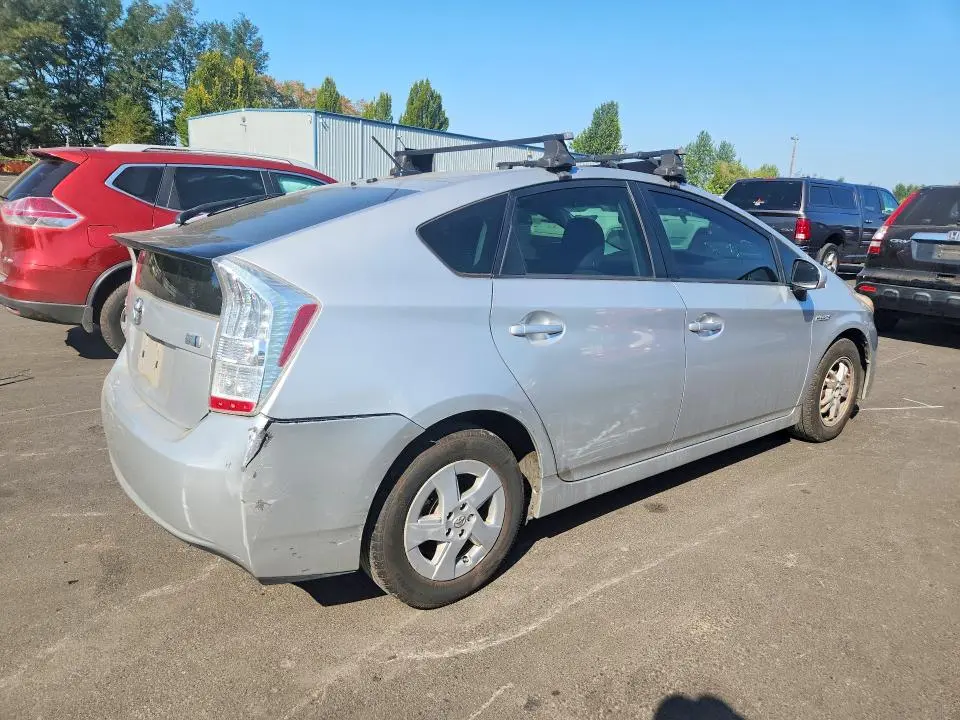 2011 TOYOTA PRIUS TWO  