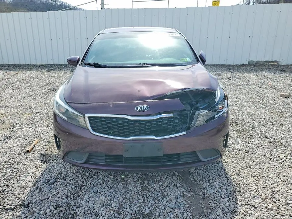 2018 KIA FORTE LX  