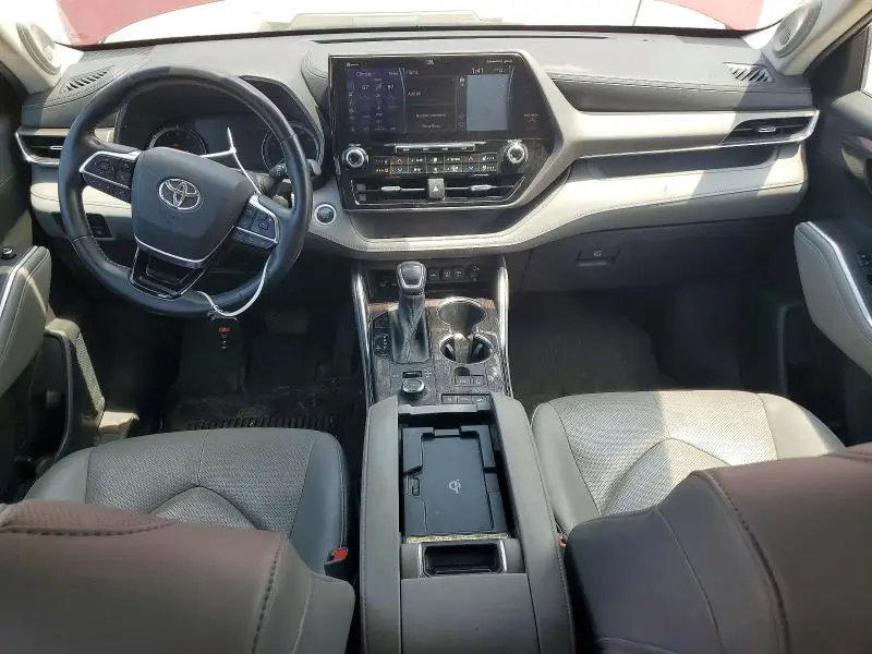 2021 TOYOTA HIGHLANDER LIMITED  