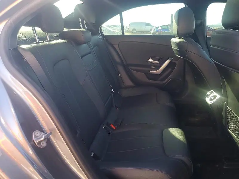 2021 MERCEDES-BENZ A 220  