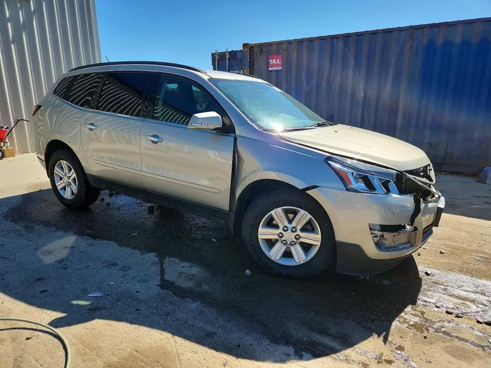 2014 CHEVROLET TRAVERSE LT  