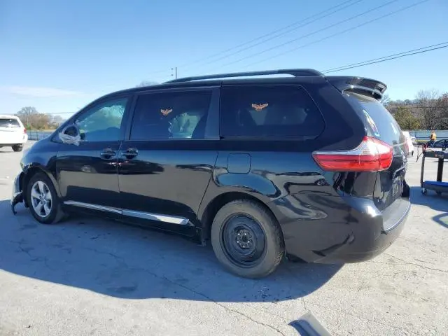 2016 TOYOTA SIENNA LE  
