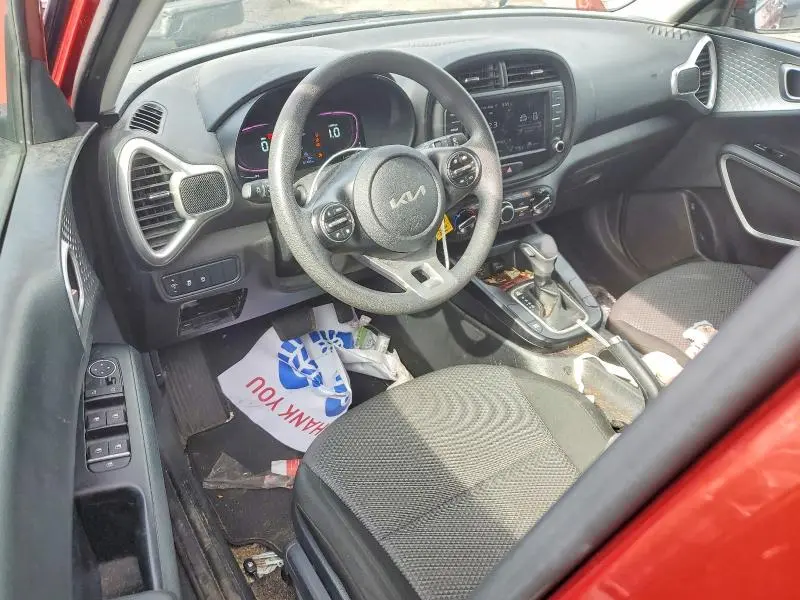 2024 KIA SOUL LX  