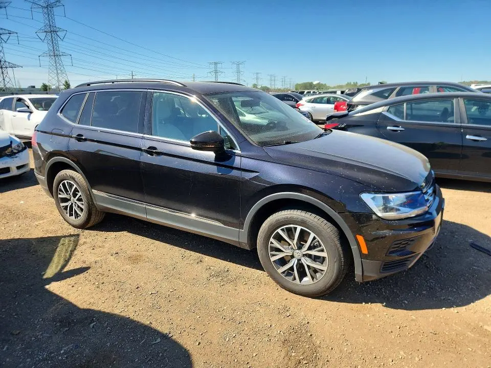 2020 VOLKSWAGEN TIGUAN SE  