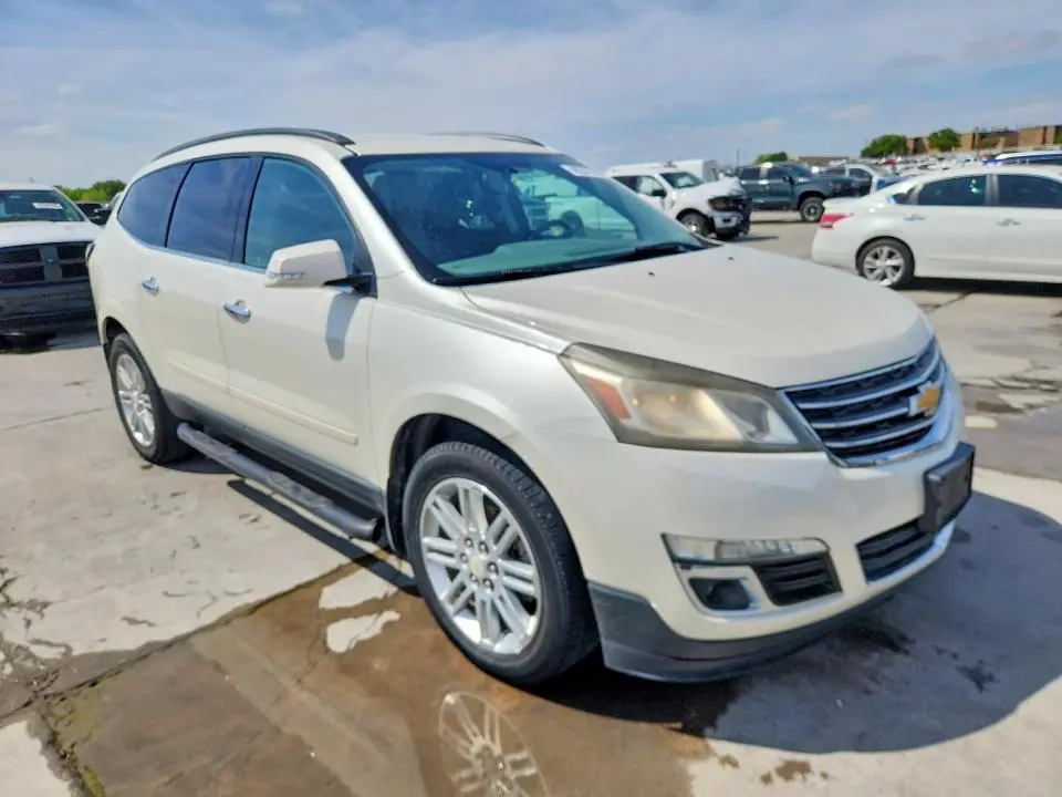 2015 CHEVROLET TRAVERSE LT  