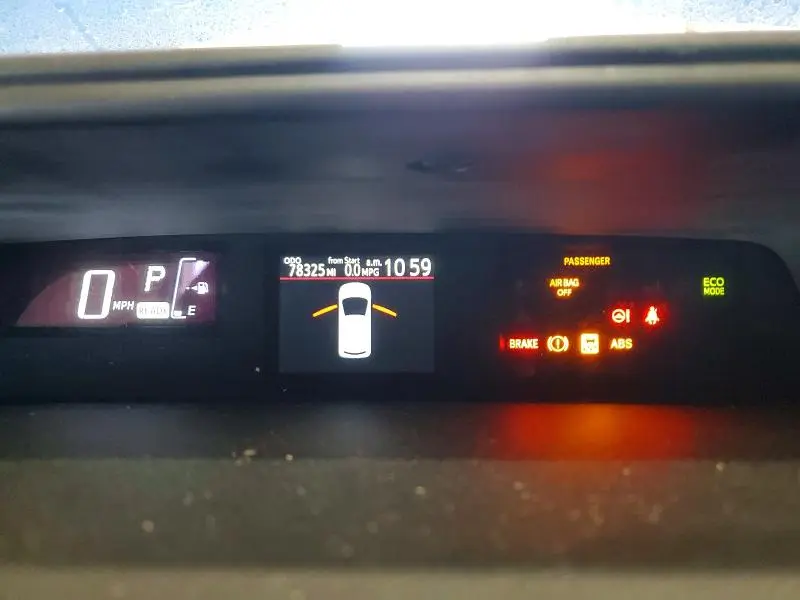 2015 TOYOTA PRIUS C TWO  