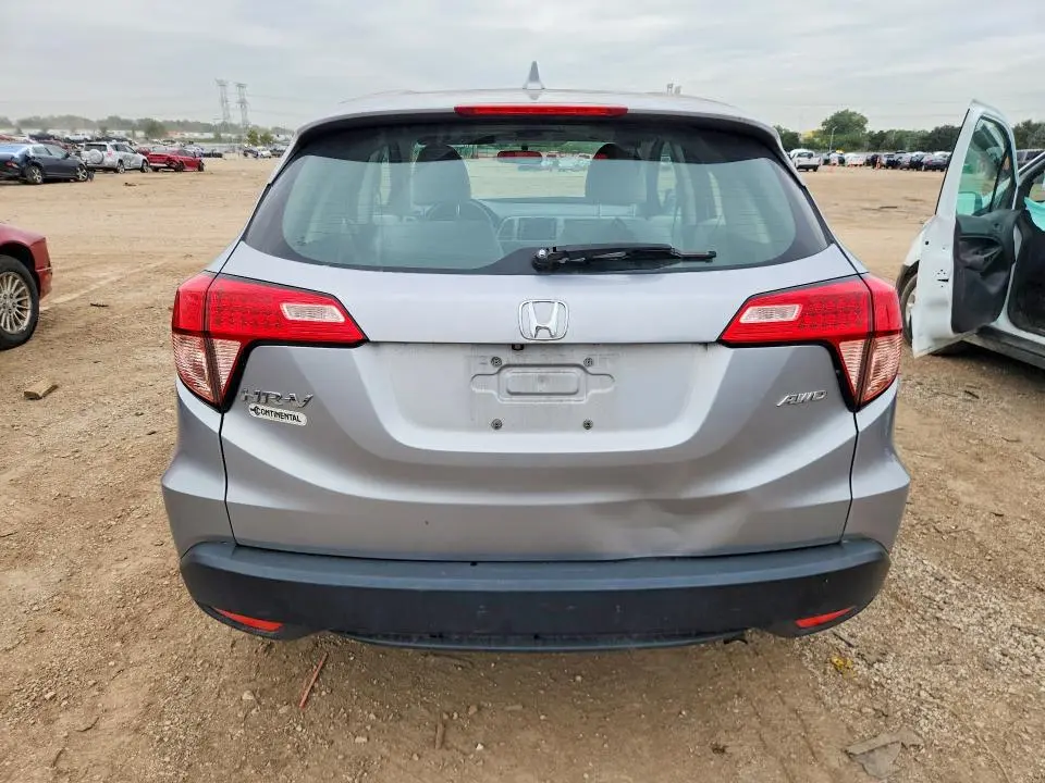 2018 HONDA HR-V LX  