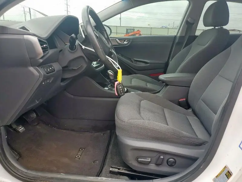 2020 HYUNDAI IONIQ SE  