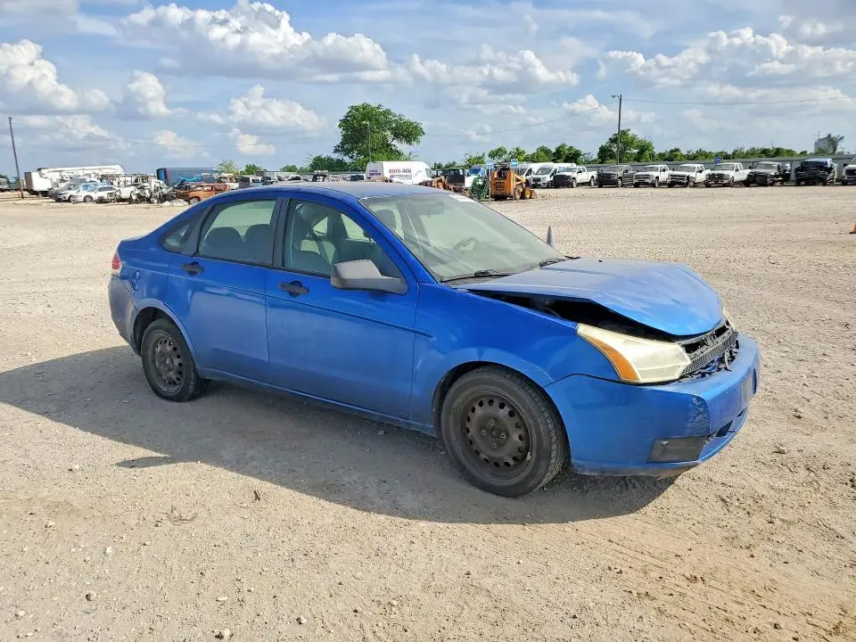 2010 FORD FOCUS SE  