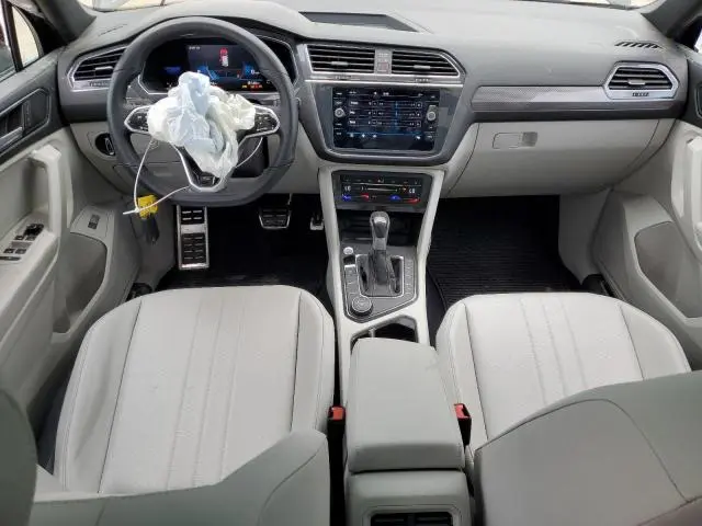 2022 VOLKSWAGEN TIGUAN SE R-LINE BLACK  