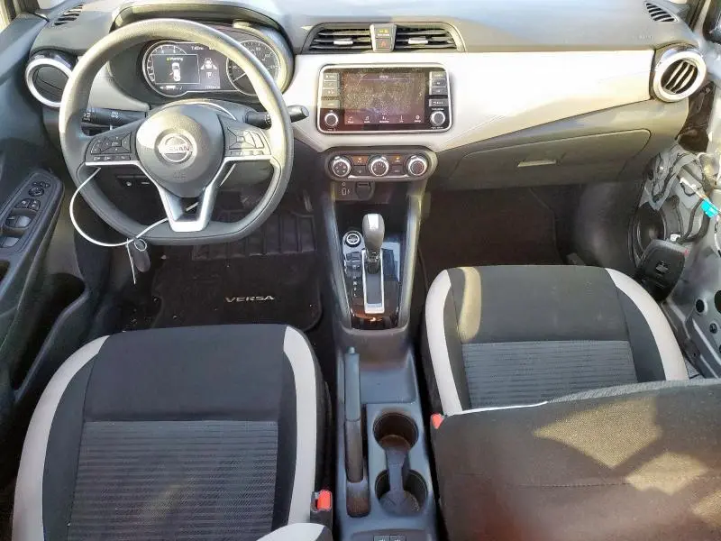 2020 NISSAN VERSA SV  