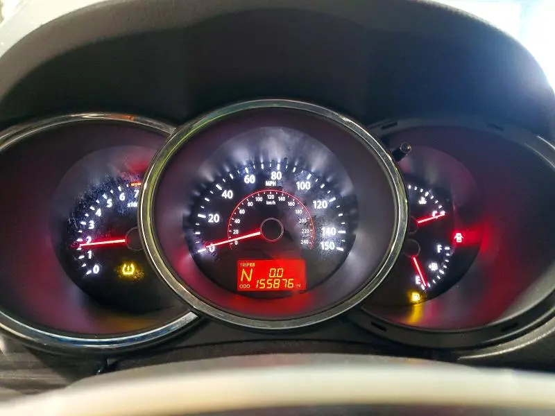 2011 KIA SORENTO BASE  