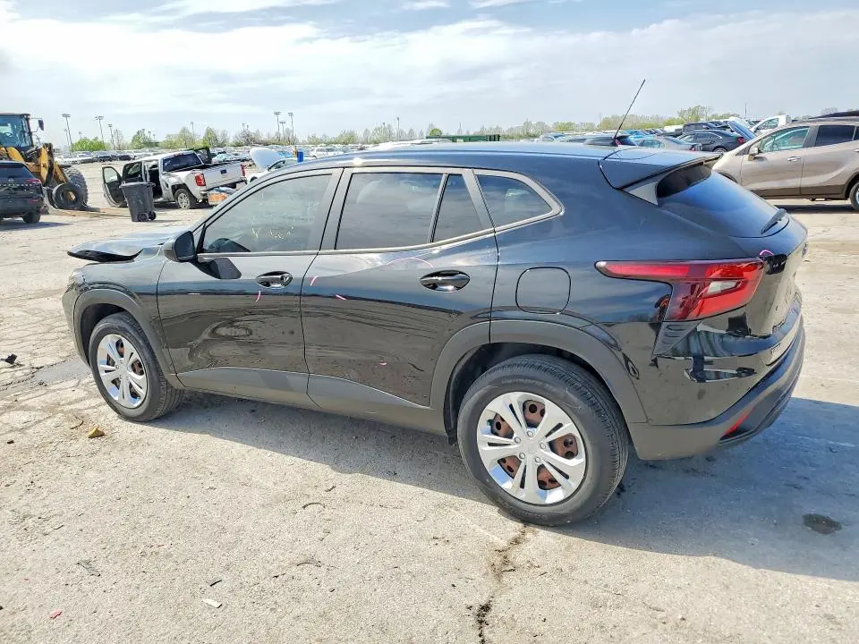 2024 CHEVROLET TRAX LS  