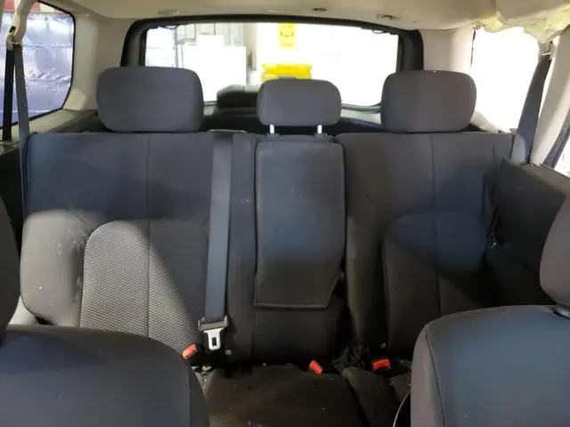 2011 MITSUBISHI ENDEAVOR LS  